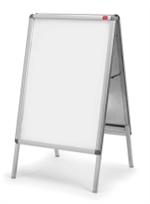 Fritstående Nobo display - 59 x 42 cm